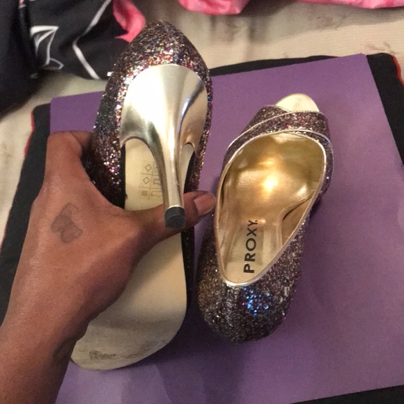 Proxy Heels - Picture 4 of 6